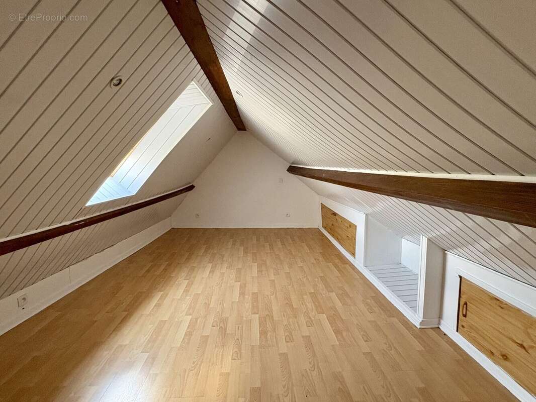 Maison 114 m² à Boynes  - photo 9