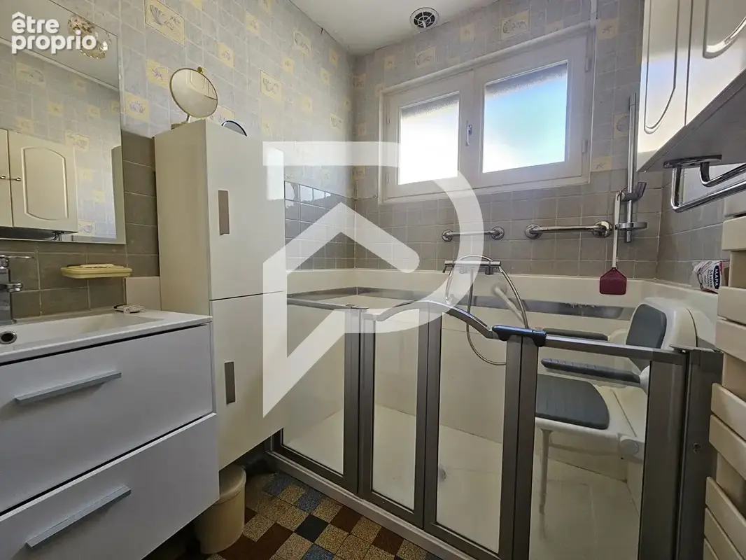 Maison La Boisse 6 pièce(s) 109m2 - photo 8