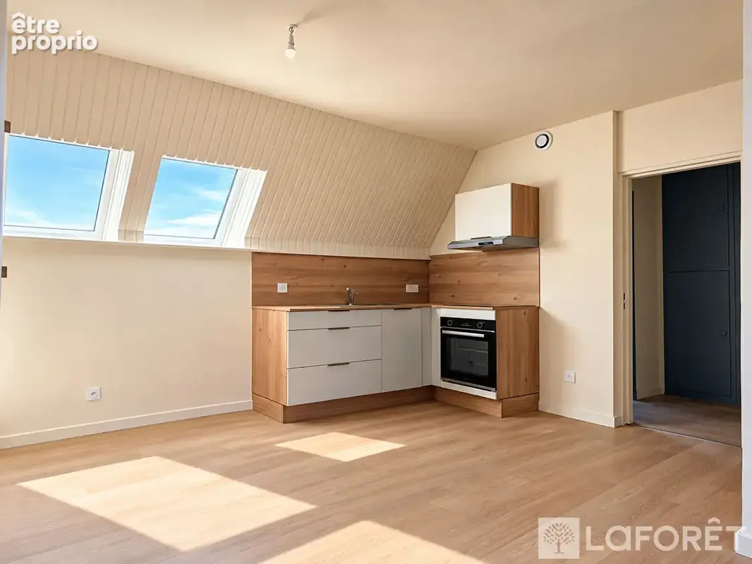 Dernier étage - logement refait à neuf - vue cathédrale - Krutenau - photo 4