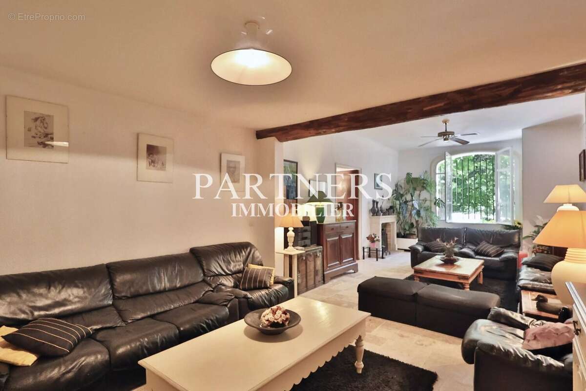 Maison 315 m² à Aix-En-Provence  - photo 7