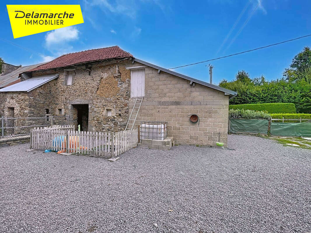 Maison à SAINT-SAUVEUR-LENDELIN