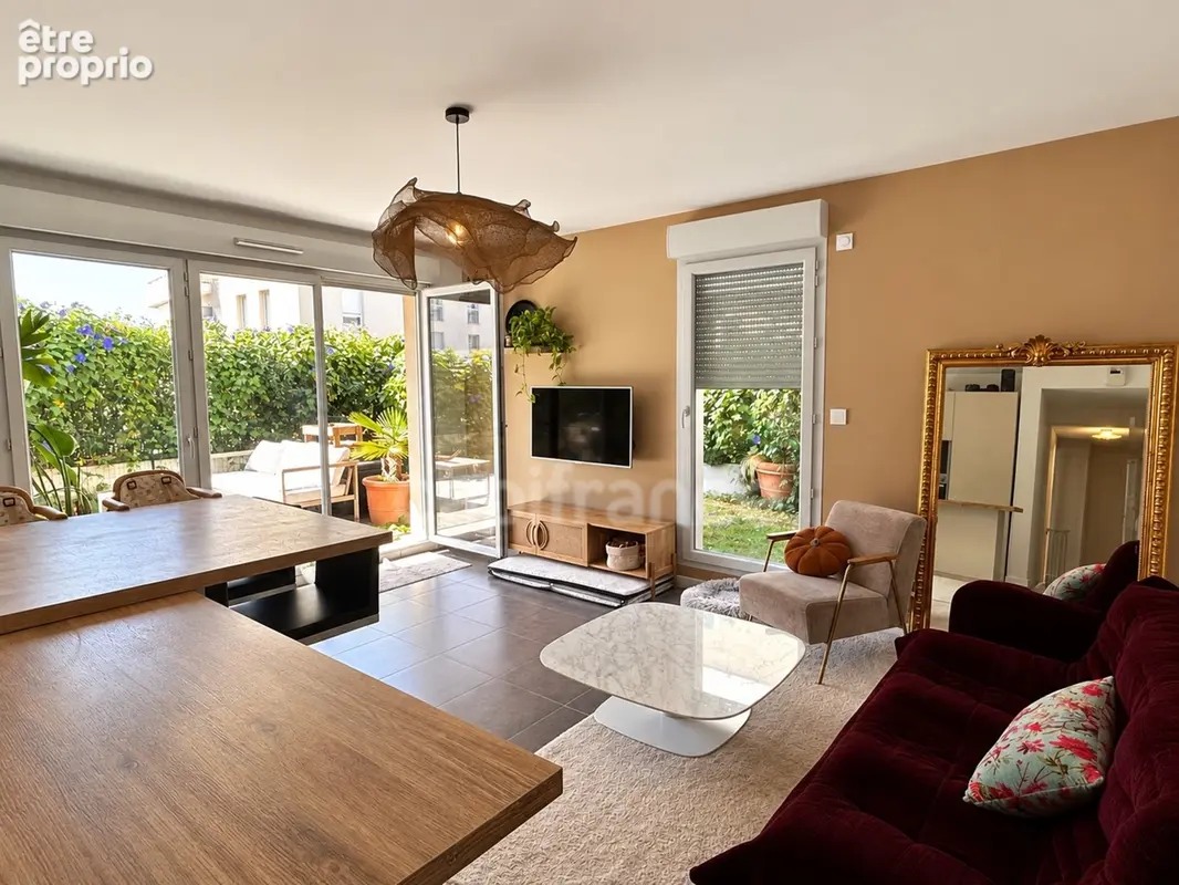 Appartement à ROUSSET