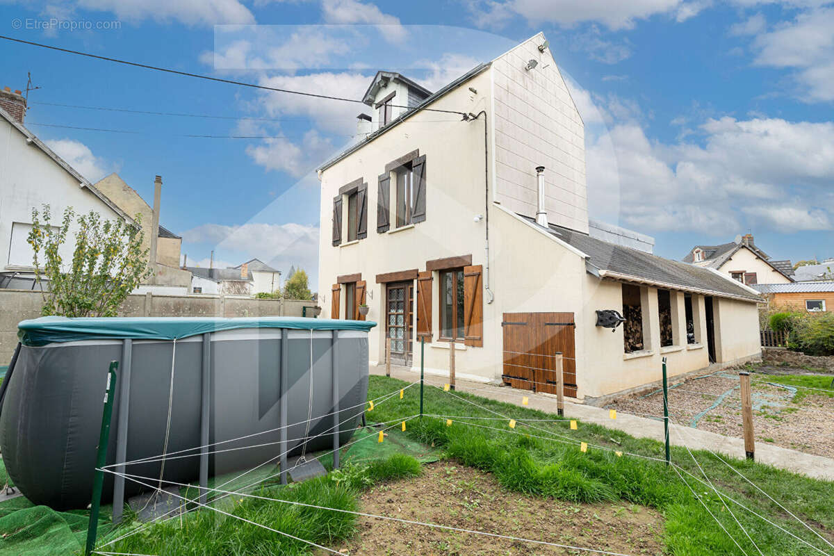 Maison à MONTIVILLIERS