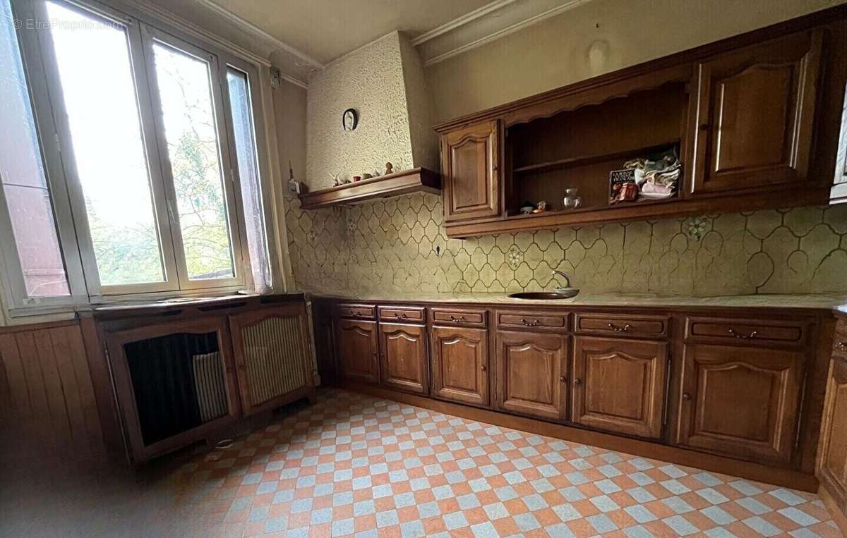 Maison à VIRY-CHATILLON