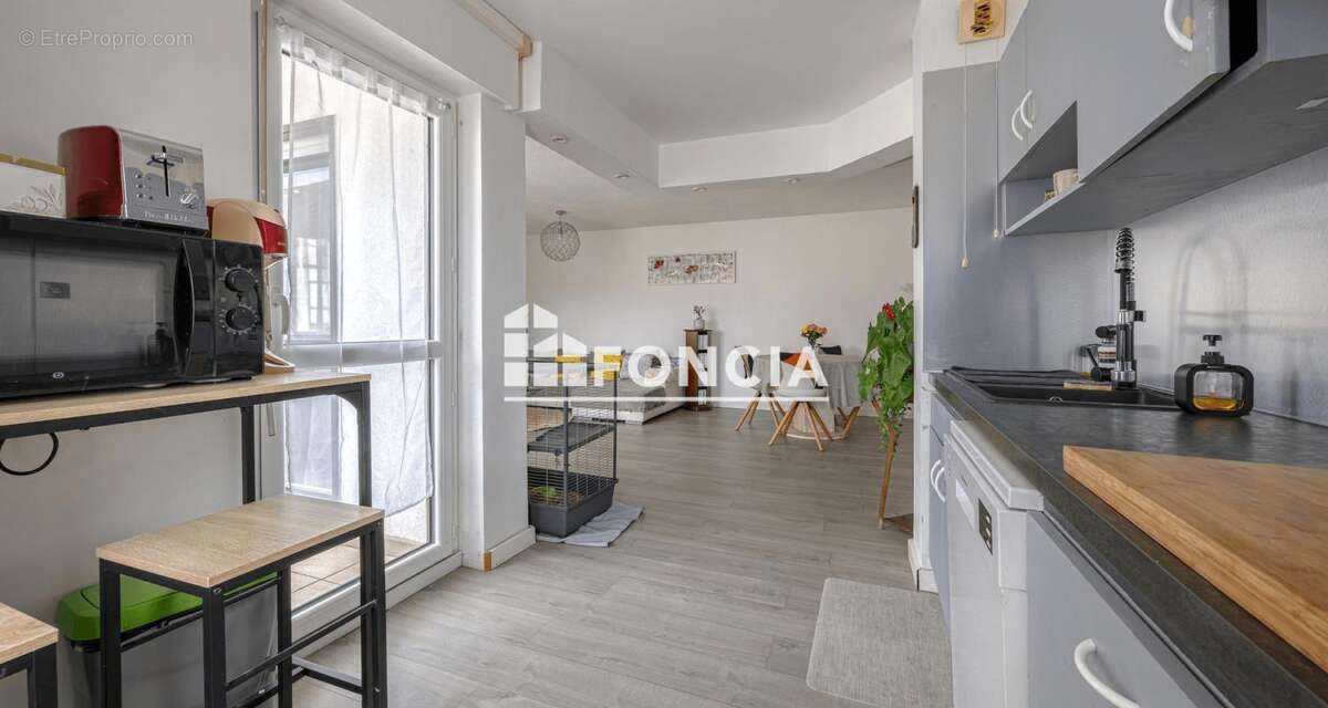 Exclusivite foncia : beau t4 de 85m² avec garage et cave - secteur résidentiel calme de la motte servolex - photo 3
