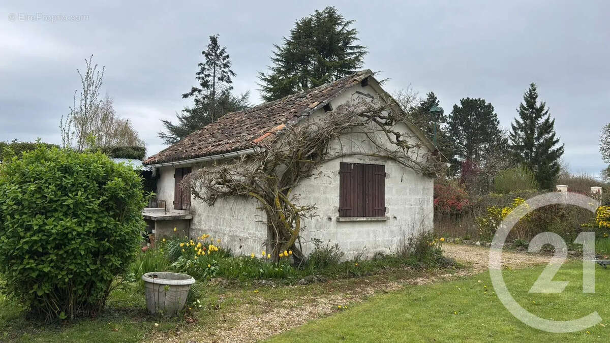 Maison à ABONDANT