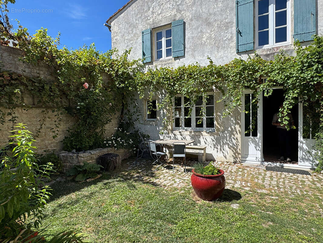Maison Sainte Marie De Re 8 pièce(s) 222.50 m2 - photo 6