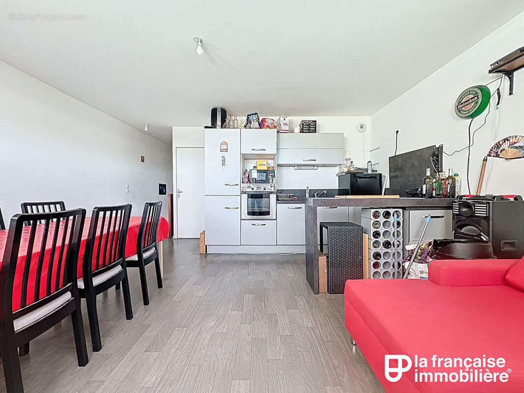 Appartement à VEZIN-LE-COQUET