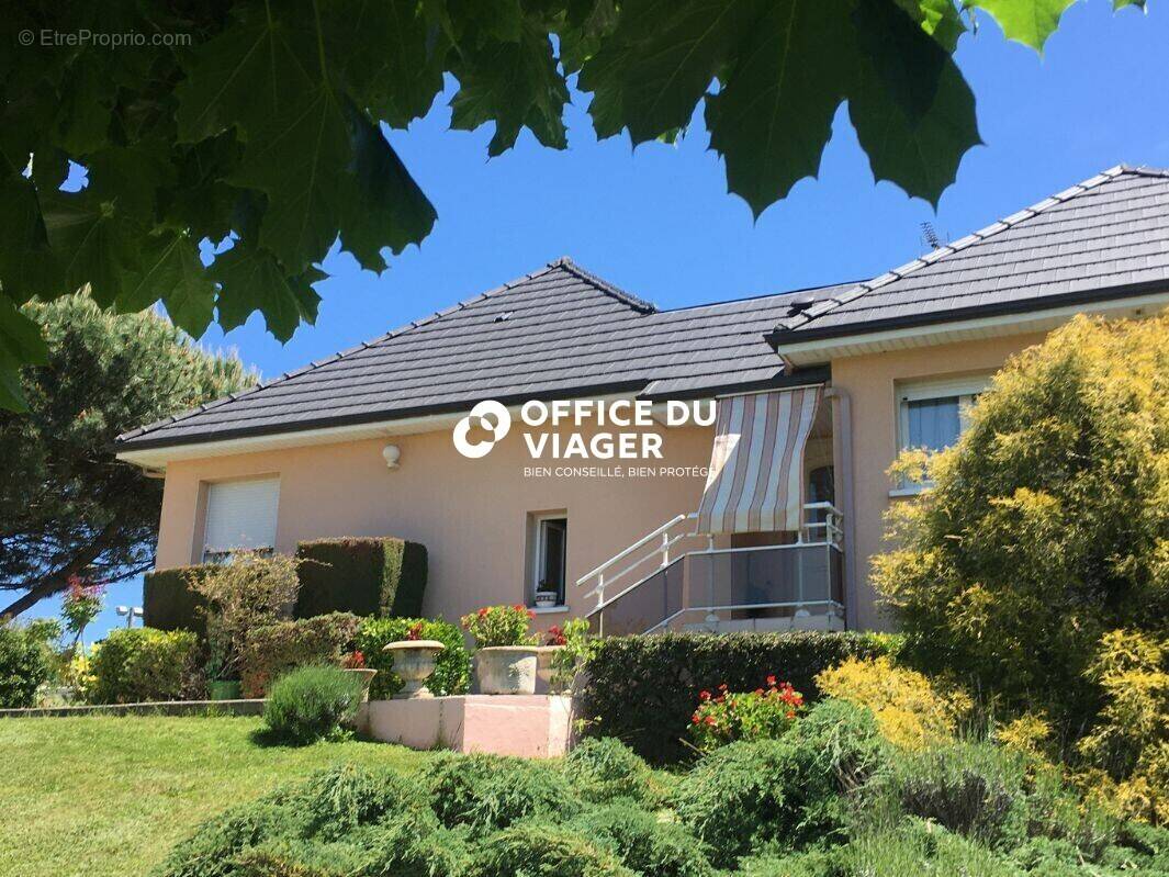 Maison à SEILHAC
