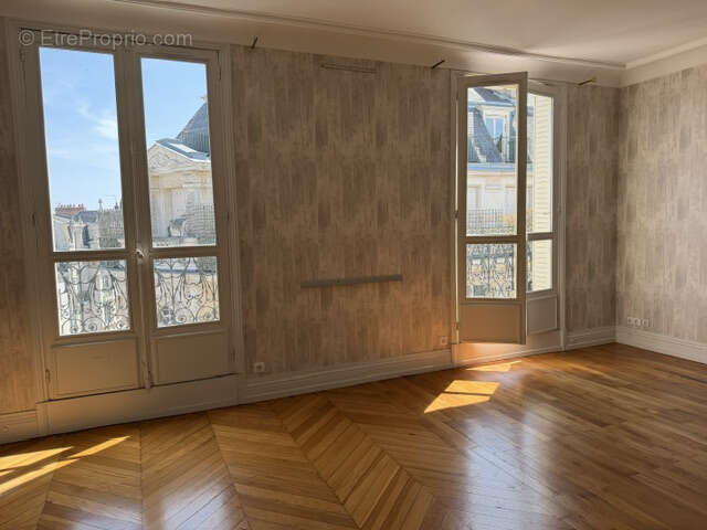 Bel appartement bourgeois de 92m2 au 4 ème étage avec ascenseur d'un immeuble haussmannien - photo 35