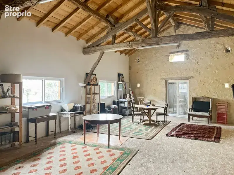 En campagne, sur le canton de LECTOURE, maison ancienne rénovée sur 230 m² habitables, terrain autour et dépendances - photo 14