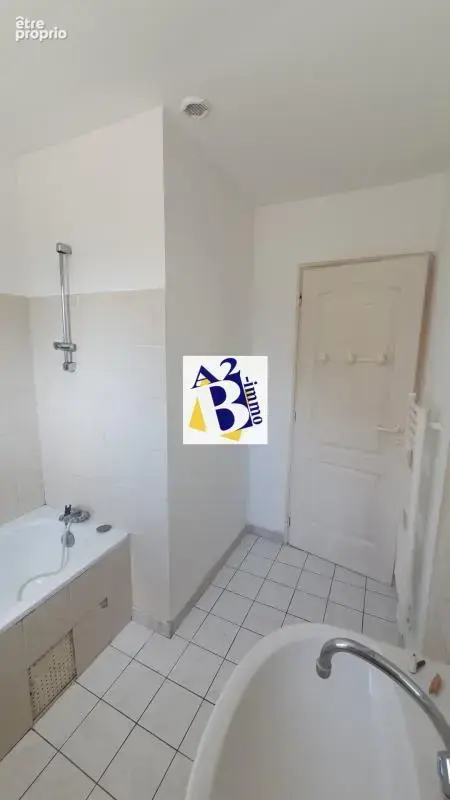 ANGOULEME, Quartier VICTOR HUGO, Appt T2BIS 61M², Grande terrasse - photo 12