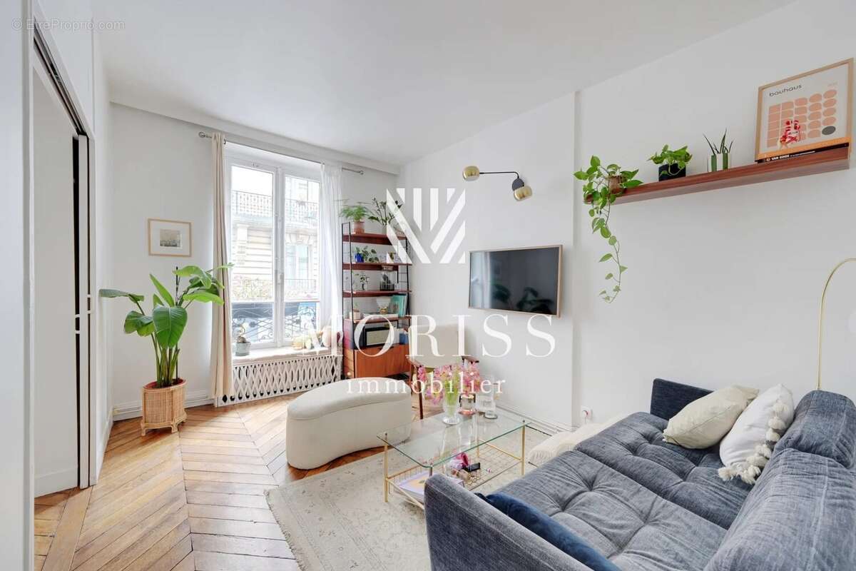 Appartement à PARIS-17E