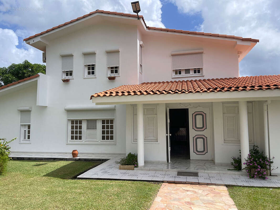 Maison à SCHOELCHER