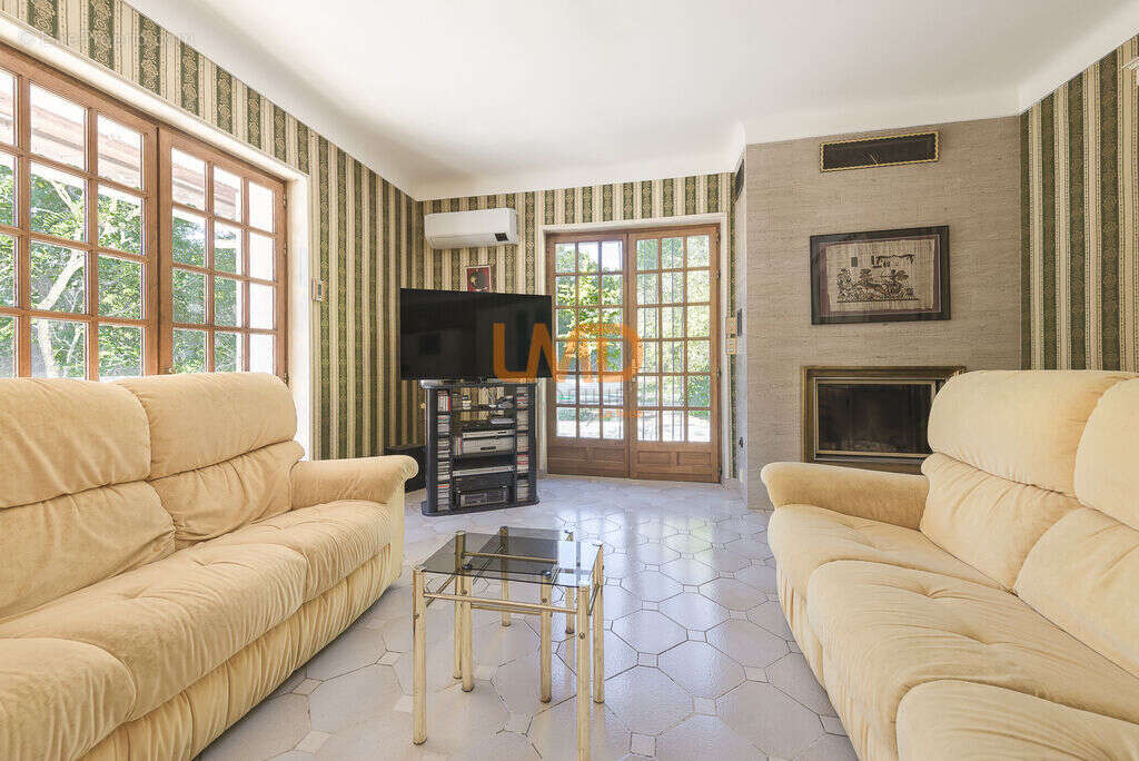 Maison à FLASSANS-SUR-ISSOLE