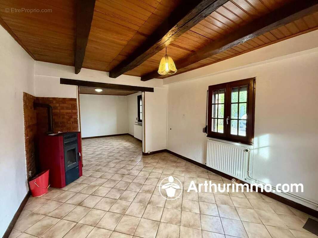 Maison à CHAVANNES-LES-GRANDS