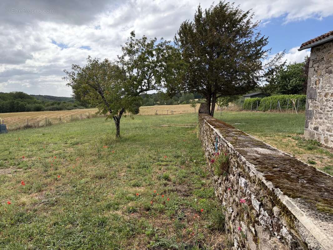 Jolie maison de village à Le Bourdeix - photo 19