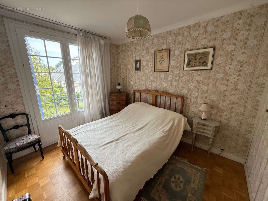 Maison à LE POULIGUEN