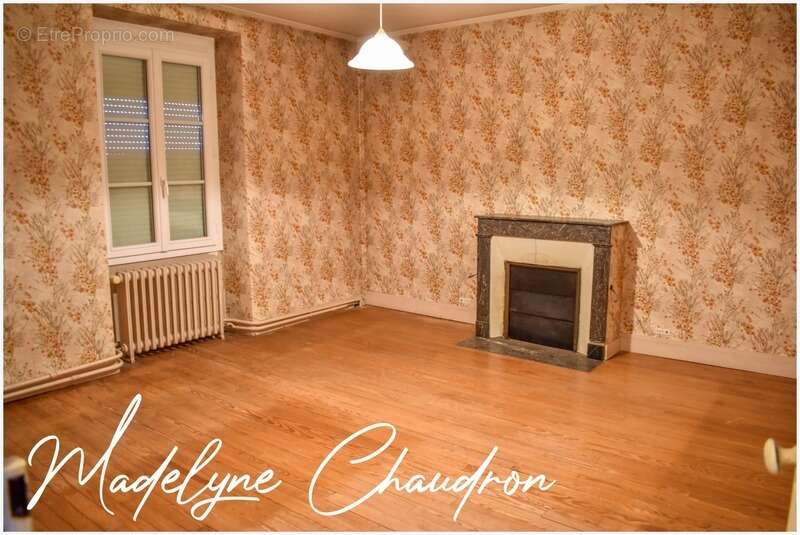 Maison à BOURAY-SUR-JUINE