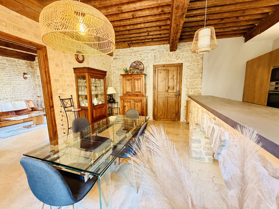 Maison à CALVISSON
