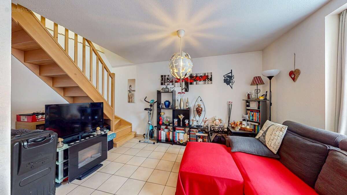 Appartement à SAINTE-CROIX-EN-PLAINE