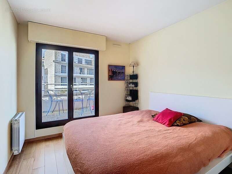 Appartement à SURESNES