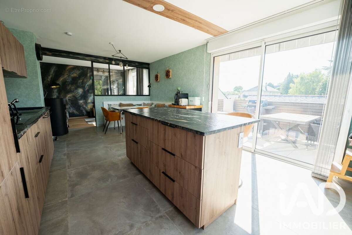 Maison 155 m² à Souzay-Champigny  - photo 5