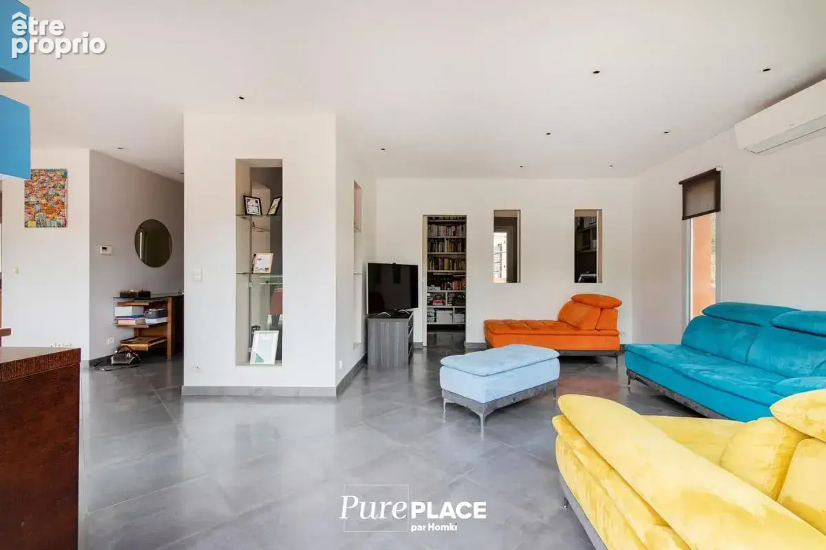 Maison/Villa T6 de 180 m² à Aix-en-ProvenceÉlégante maison contemporaine avec piscine – environnement sécurisé près d’Aix-en-Pro - photo 9