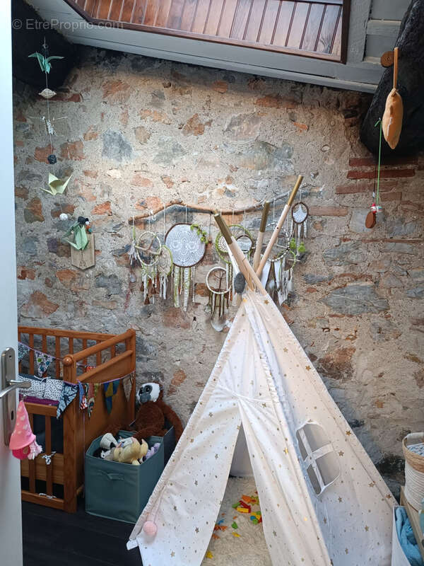 Maison à SAINT-LAURENT-DE-LA-SALANQUE