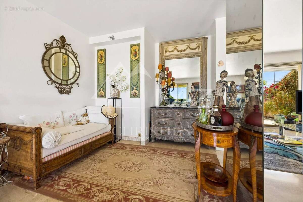 Appartement à LE CANNET