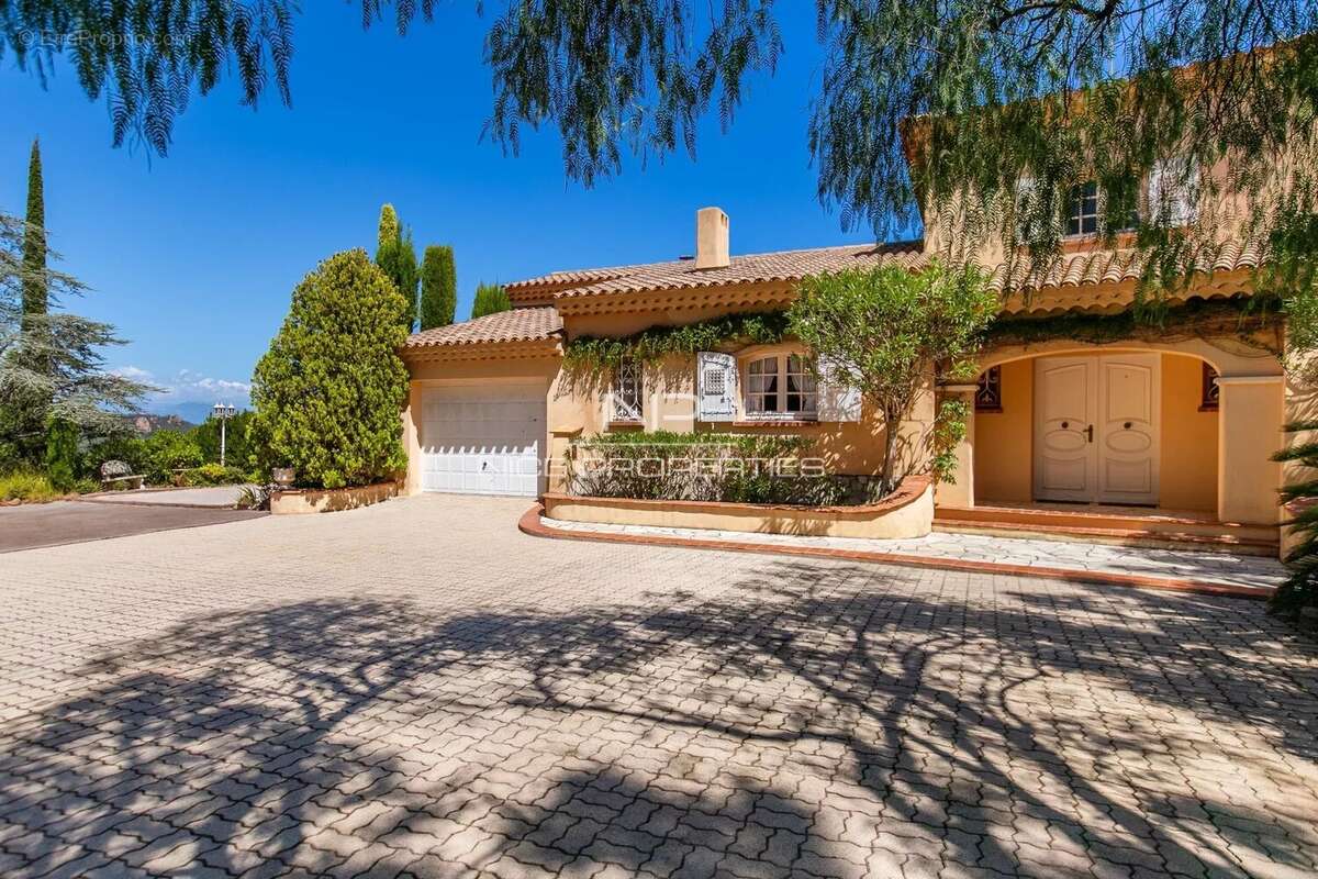 Maison à SAINT-RAPHAEL