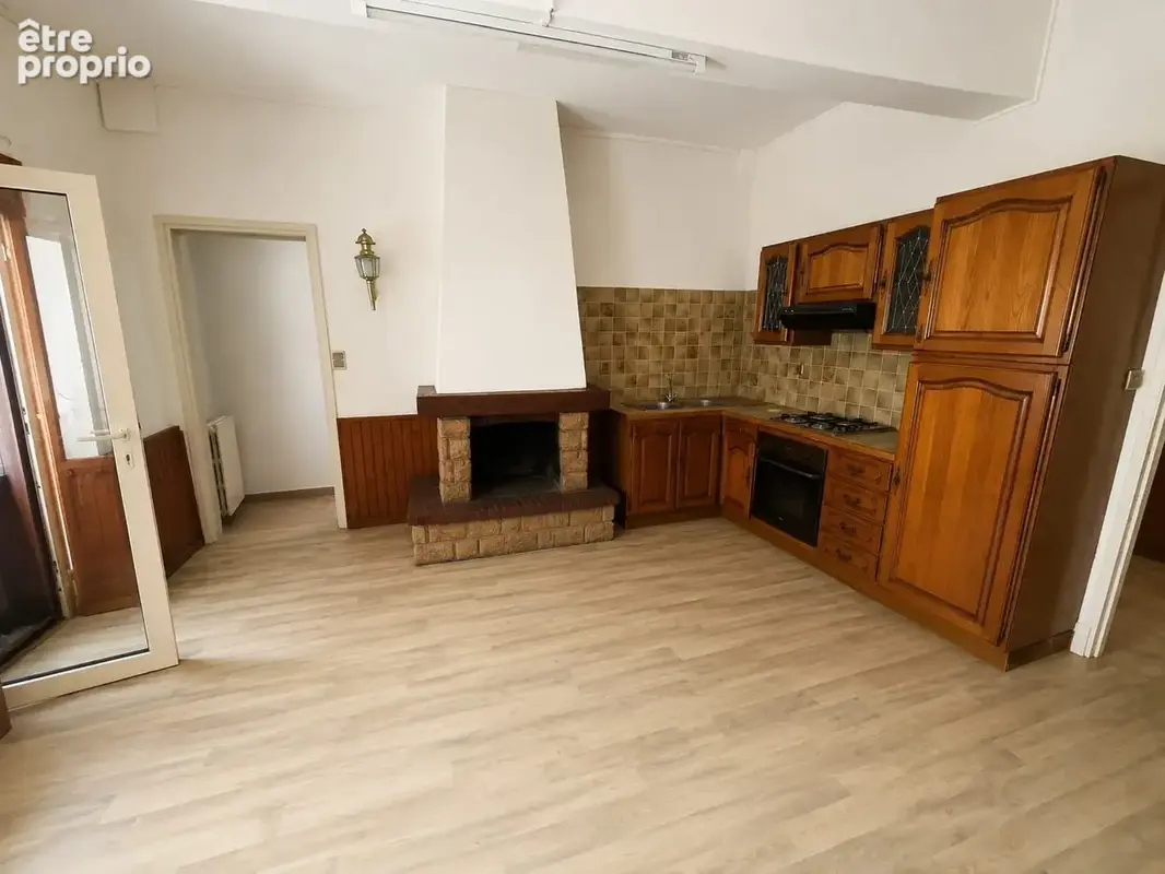 Maison 143 m² à Saint-Hilaire  - photo 3