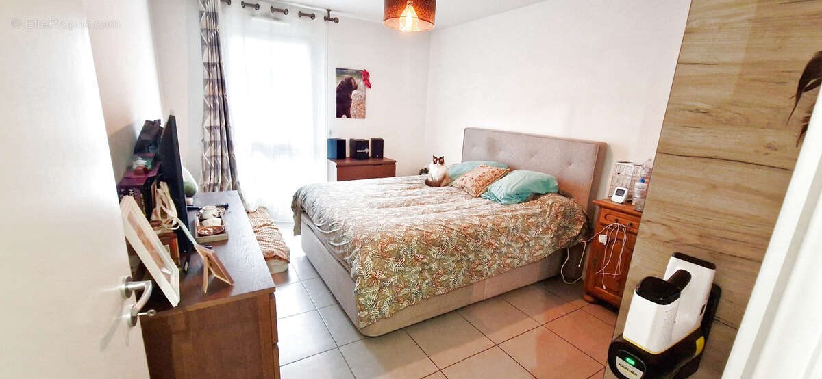 Appartement à SATHONAY-VILLAGE