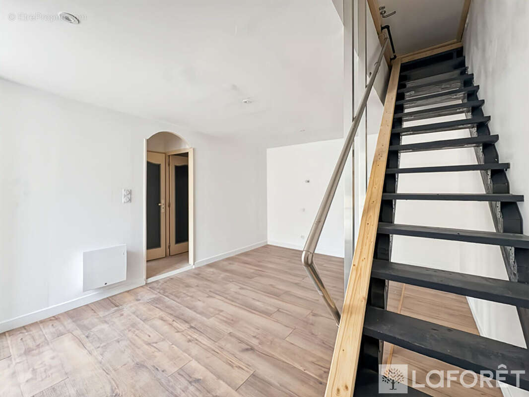 Maison à MORTAGNE-SUR-GIRONDE