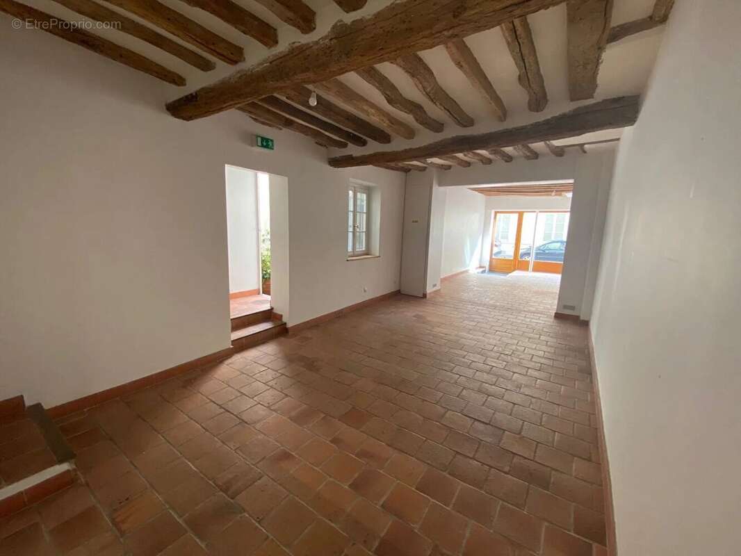 Commerce à VERSAILLES