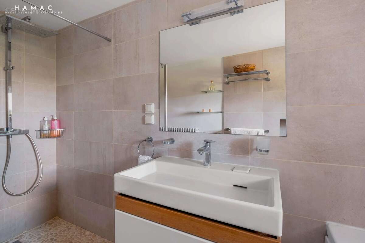 Maison à POLLIONNAY