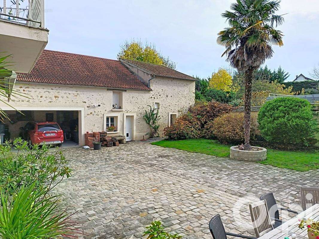 Maison à BALLAINVILLIERS