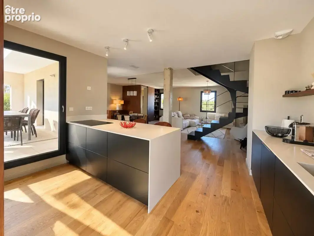 Duplex t5 nimes arenes avec 3 terrasses et garage - photo 3