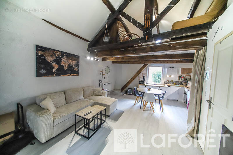 Maison à CHATEAUROUX-LES-ALPES