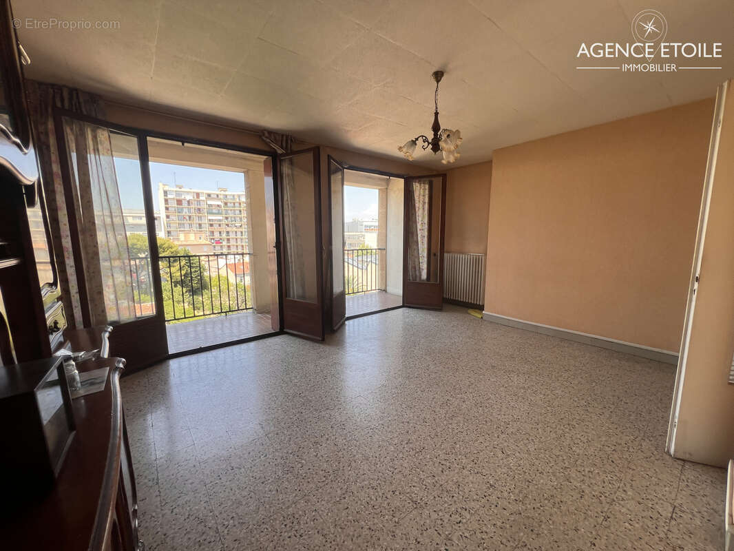 Appartement à MARSEILLE-10E