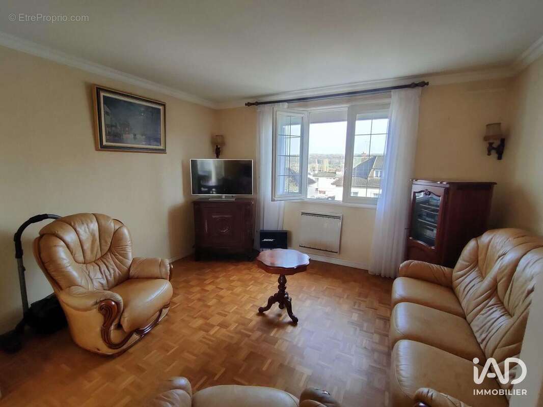 Maison 122 m² à Besse-Sur-Braye  - photo 4