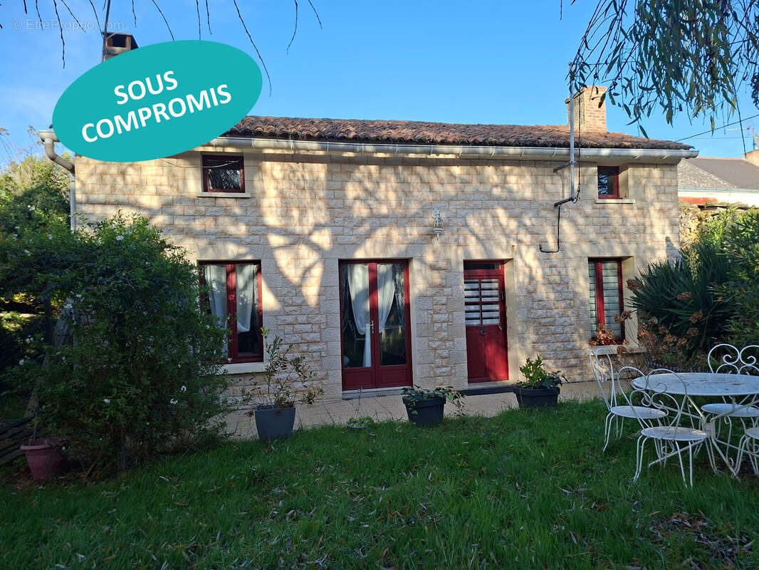 Maison à LOUERRE