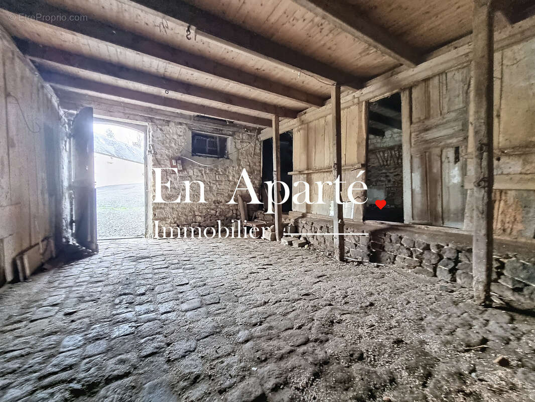 Maison à LA HAYE-PESNEL