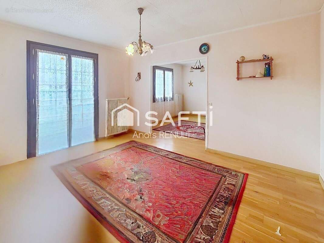 Photo 2 - Maison à SAINT-LUBIN-DES-JONCHERETS