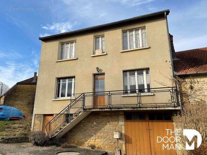 Maison à FRECOURT