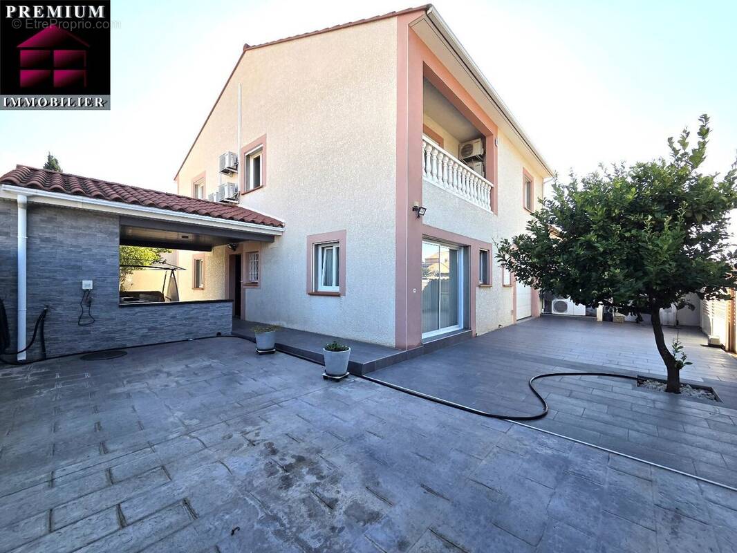 Maison à PEYRESTORTES