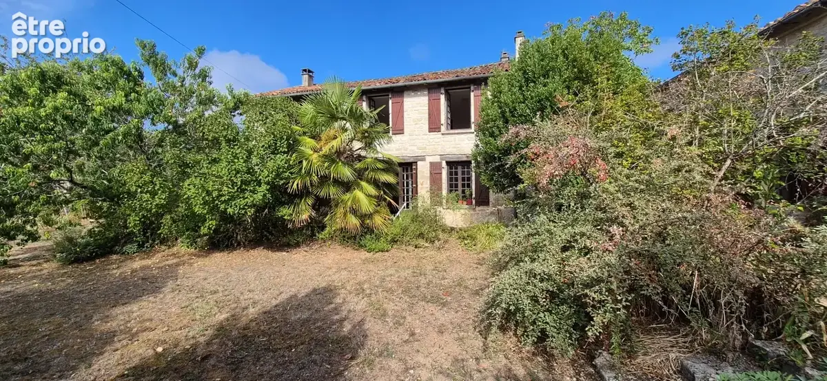 Corps de Ferme de 340 m2, avec plusieurs maisons indépendantes et 200 m2 de dépendances - photo 17