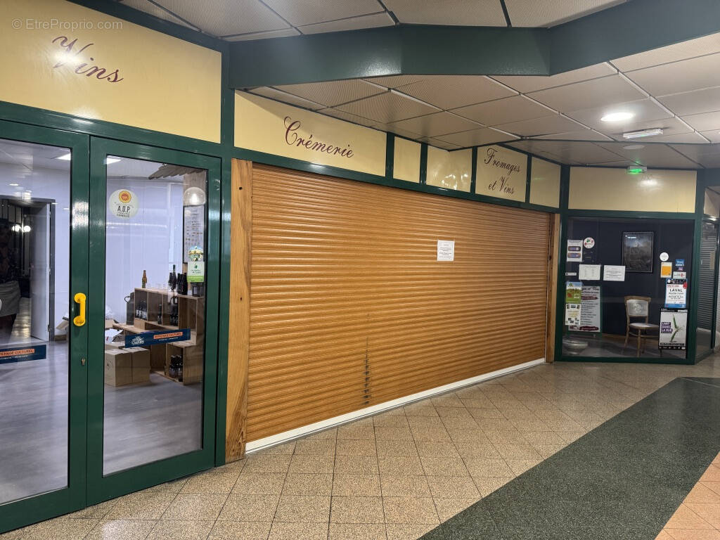 Commerce à LAVAL