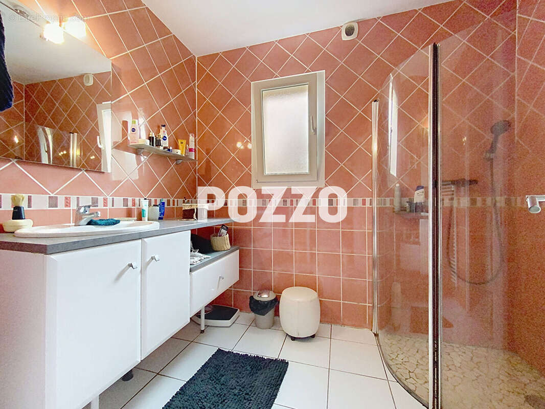 Maison à ANNEVILLE-EN-SAIRE