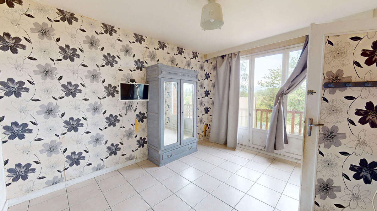 Maison à JOUET-SUR-L'AUBOIS